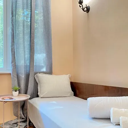 Top Centre Apartment For 4 Persons * ブルガス