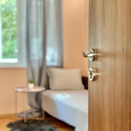 アパート Top Centre Apartment For 4 Persons